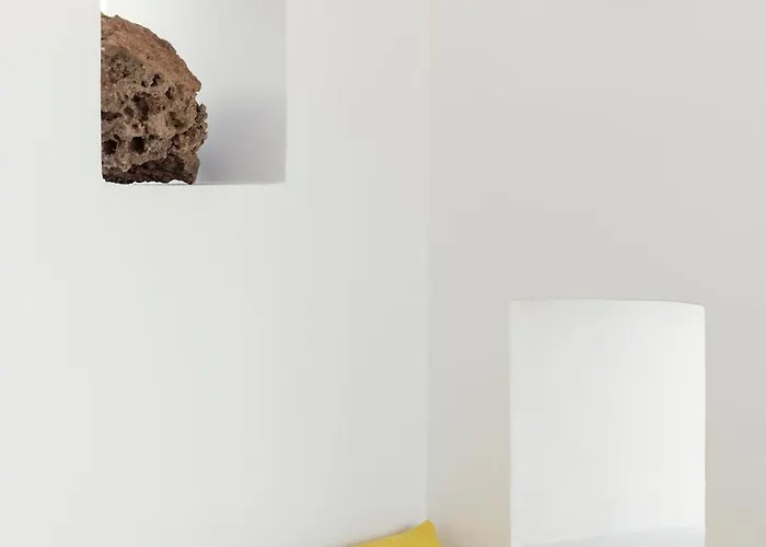 מלון דירות Twwo 4*