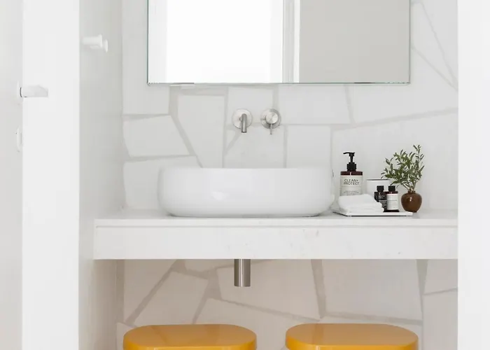 Twwo מלון דירות