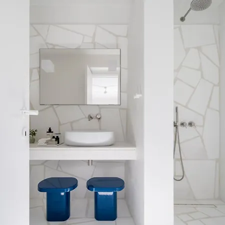 Twwo Aparthotel